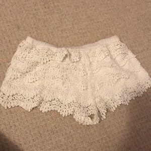 H&M cream colored lace shorts